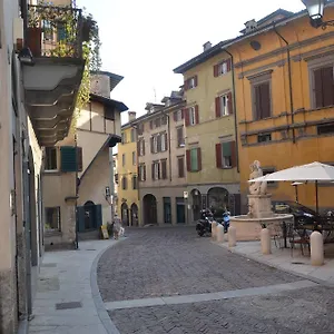 Casa Fontana Del Delfino Apartment